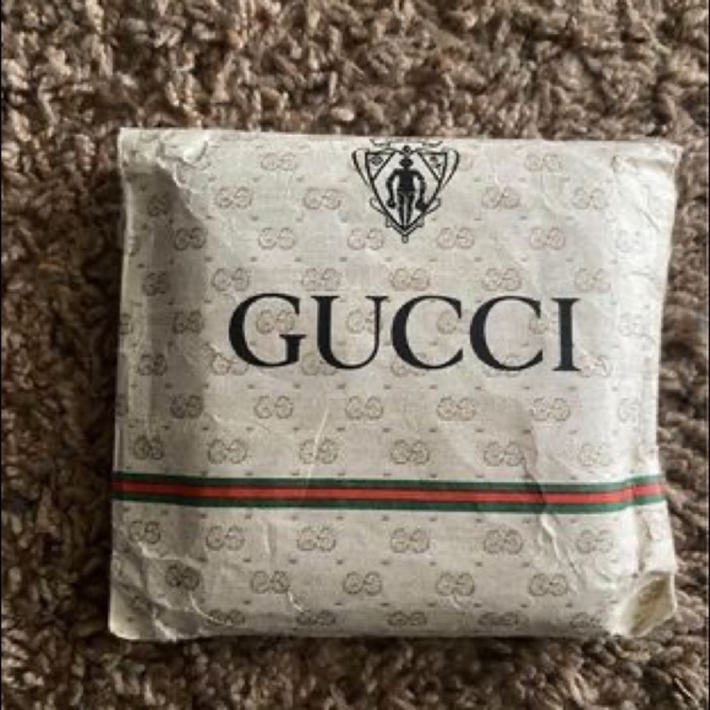 ⚜️ GUCCI MEN’S WALLET - NWOT